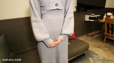 【素人投稿】FC2 PPV 4142707 【無】※個数限定！元読者モデルのスレンダーな美女ももちゃん。超敏感おマンコが何度も痙攣！だいちゅきプレスで膣奥に大量発射。